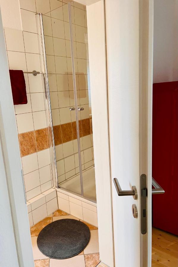 Kuschelige Helle Ferienwohnung โกทา ภายนอก รูปภาพ